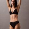 Moderner Bikini-Slip mit Logo als Unterteil Moderner Bikini-Slip mit Logo als Unterteil