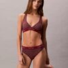 Moderner Bikini-Slip mit Logo als Unterteil Moderner Bikini-Slip mit Logo als Unterteil