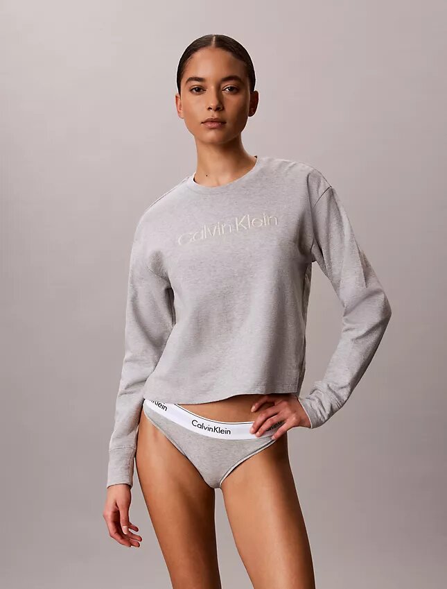 Modernes, locker sitzendes Sweatshirt aus Frottee Modernes, locker sitzendes Sweatshirt aus Frottee