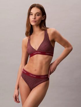 Modernes Logo-Bikini-Oberteil mit Racerback Modernes Logo-Bikini-Oberteil mit Racerback