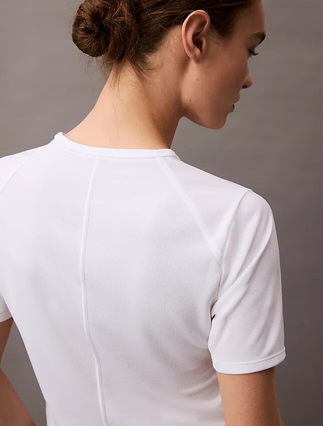 Modernes Sport-T-Shirt mit Rundhalsausschnitt Modernes Sport-T-Shirt mit Rundhalsausschnitt