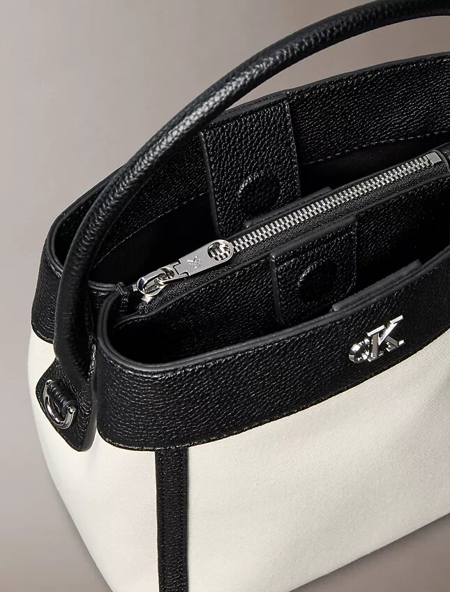 Monogram Canvas Beuteltasche Monogram Canvas Beuteltasche