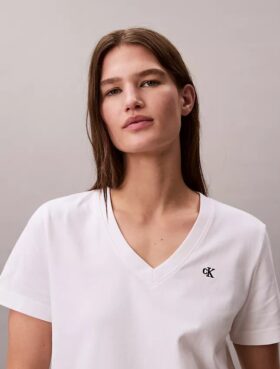 Monogram-T-Shirt mit V-Ausschnitt
