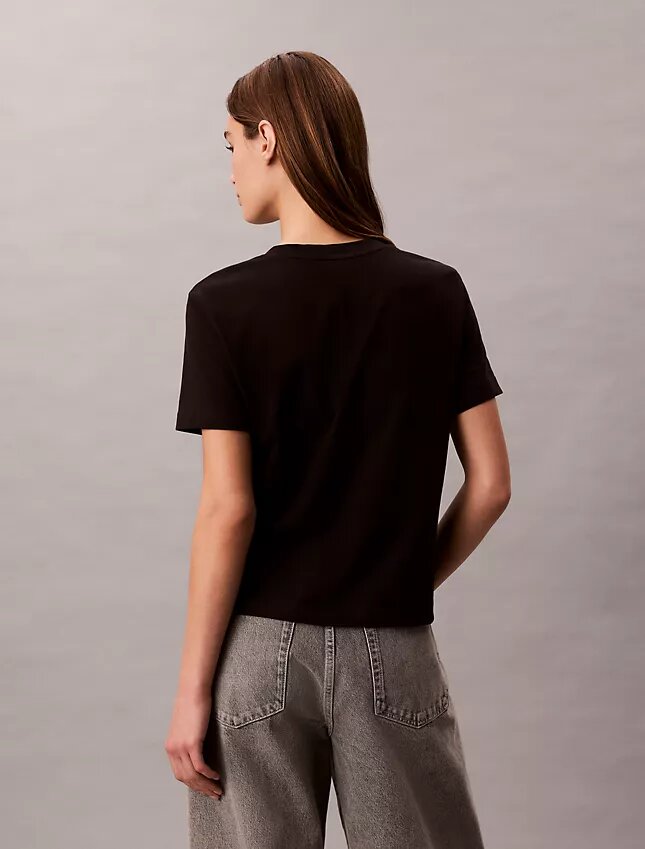 Monogram-T-Shirt mit V-Ausschnitt Monogram-T-Shirt mit V-Ausschnitt