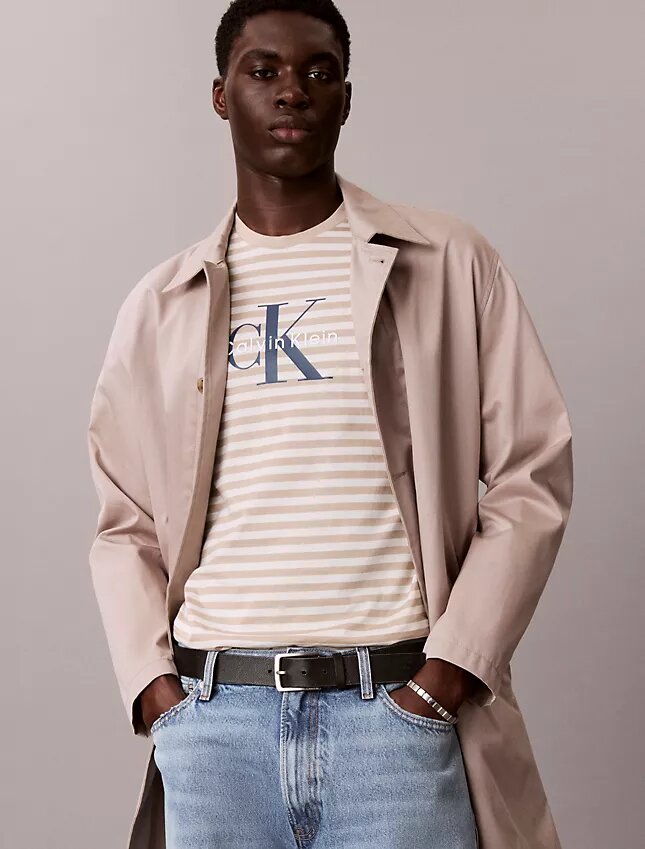 Monologo Classic T-Shirt mit grafischem Streifenmuster Monologo Classic T-Shirt mit grafischem Streifenmuster