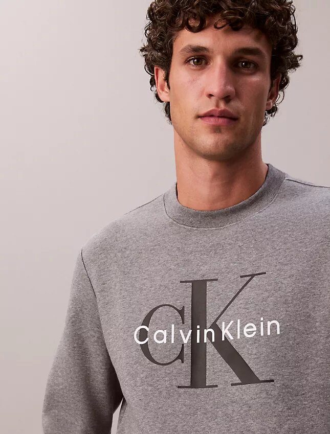 Monologo Fleece-Sweatshirt mit Rundhalsausschnitt Monologo Fleece-Sweatshirt mit Rundhalsausschnitt