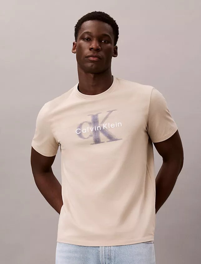 Motion Blur Monologo T-Shirt Motion Blur Monologo T-Shirt