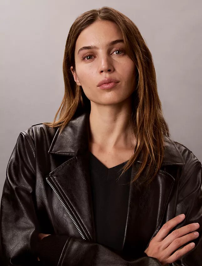 Motorradjacke aus Kunstleder Motorradjacke aus Kunstleder