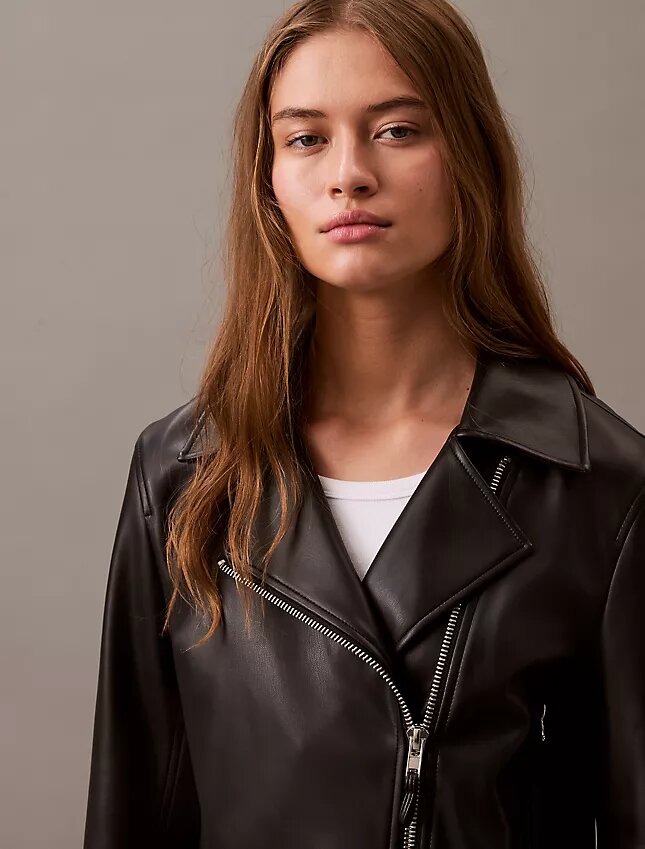 Motorradjacke aus Kunstleder Motorradjacke aus Kunstleder