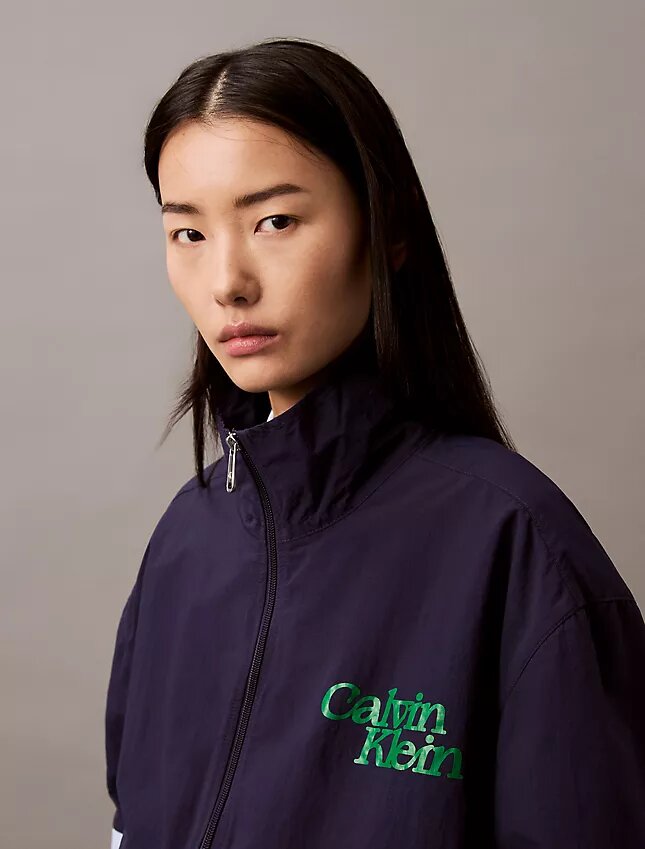 Nylon-Jacke mit Reißverschluss und Farbblock-Design Nylon-Jacke mit Reißverschluss und Farbblock-Design