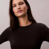 Nylon-Stretch-T-Shirt in schmaler Passform Nylon-Stretch-T-Shirt in schmaler Passform