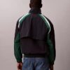 Nylon-Trainingsjacke mit Farbblöcken Nylon-Trainingsjacke mit Farbblöcken