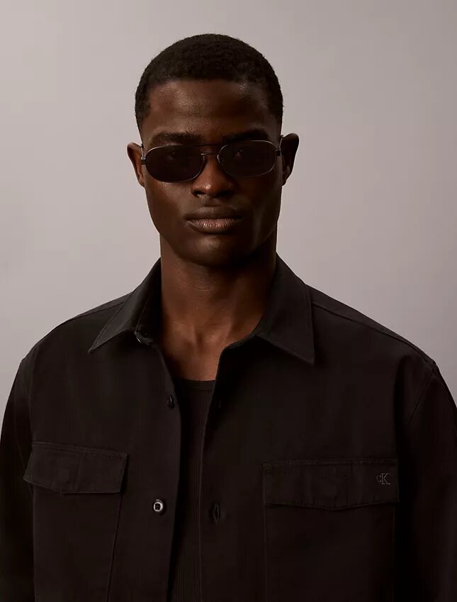 Ovale Sonnenbrille aus Metall Ovale Sonnenbrille aus Metall
