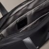 Pendlertasche aus mattem Nylon Pendlertasche aus mattem Nylon