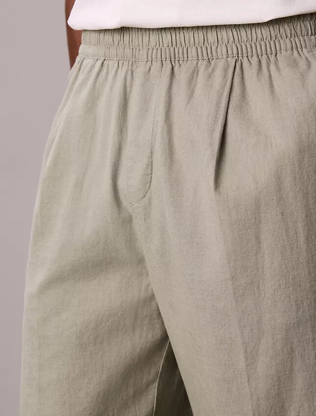 Plissierte Pull-On-Hose aus Leinenmischung Plissierte Pull-On-Hose aus Leinenmischung