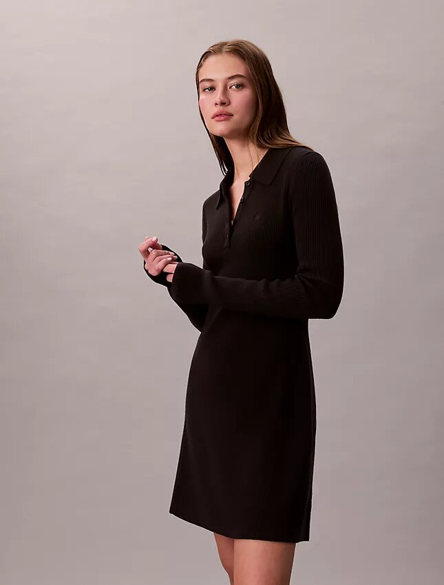 Polo-Mini-Kleid aus Baumwollripp mit V-Ausschnitt Polo-Mini-Kleid aus Baumwollripp mit V-Ausschnitt