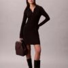 Polo-Mini-Kleid aus Baumwollripp mit V-Ausschnitt Polo-Mini-Kleid aus Baumwollripp mit V-Ausschnitt