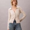 Polo-Strickjacke aus glatter Baumwollrippe Polo-Strickjacke aus glatter Baumwollrippe