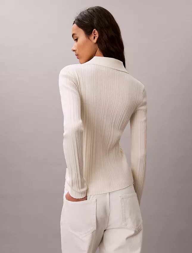 Polo-Strickjacke aus glatter Baumwollrippe Polo-Strickjacke aus glatter Baumwollrippe