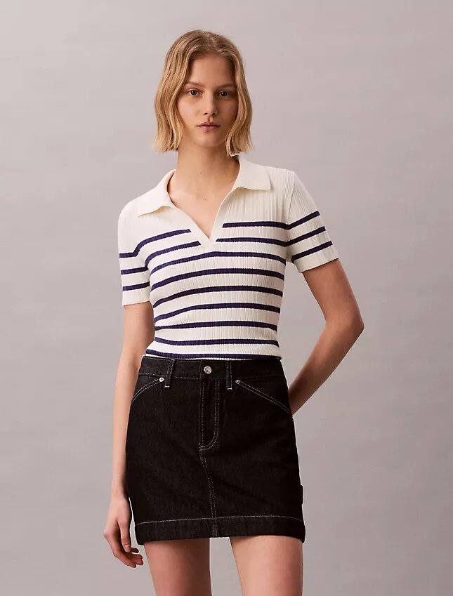 Polo-T-Shirt aus glattem Baumwollrippstoff Polo-T-Shirt aus glattem Baumwollrippstoff