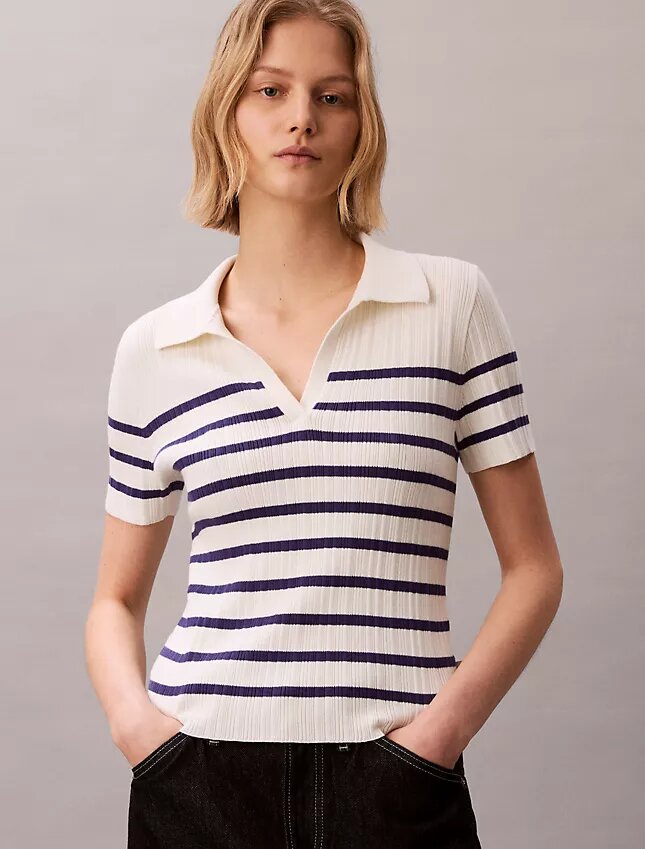 Polo-T-Shirt aus glattem Baumwollrippstoff Polo-T-Shirt aus glattem Baumwollrippstoff