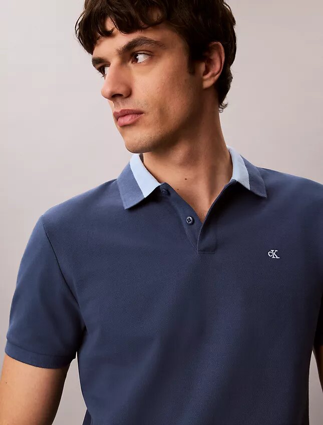 Polohemd mit Piqué-Kragen im Colorblock-Design Polohemd mit Piqué-Kragen im Colorblock-Design