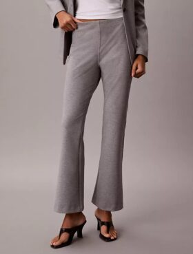 Ponte-Hose mit ausgestelltem Bein