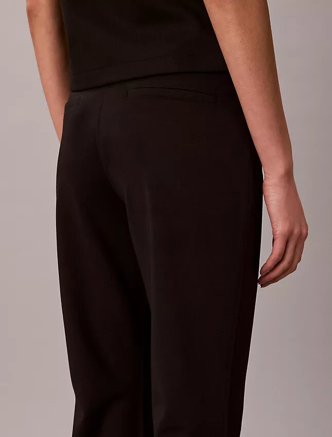 Ponte-Hose mit ausgestelltem Bein Ponte-Hose mit ausgestelltem Bein