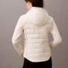 Pufferjacke aus verschiedenen Materialien Pufferjacke aus verschiedenen Materialien