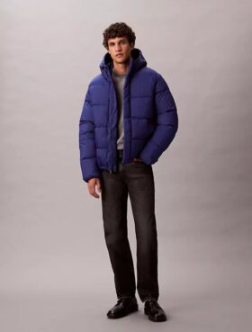 Pufferjacke mit Kapuze