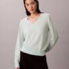 Pullover aus Merinowolle mit V-Ausschnitt Pullover aus Merinowolle mit V-Ausschnitt