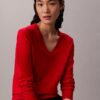 Pullover aus Merinowolle mit V-Ausschnitt Pullover aus Merinowolle mit V-Ausschnitt