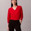 Pullover aus Merinowolle mit V-Ausschnitt Pullover aus Merinowolle mit V-Ausschnitt