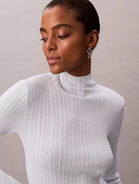 Pullover mit Stehkragen aus Viskosemischung