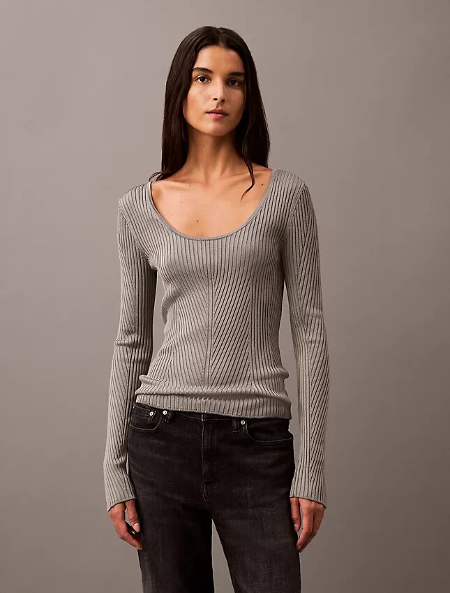 Pullover mit U-Ausschnitt und Rippstrick Pullover mit U-Ausschnitt und Rippstrick