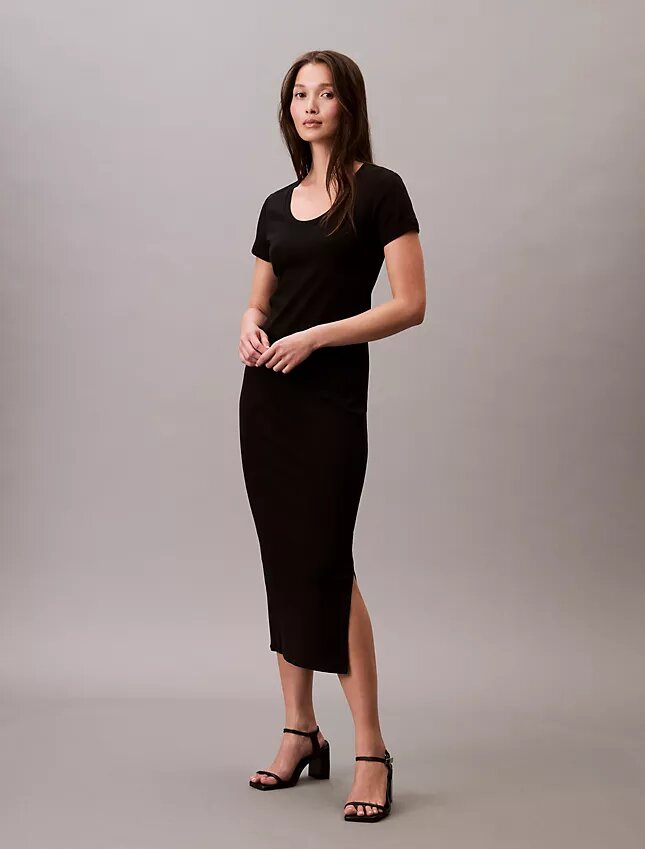 Raffiniertes Midi-Kleid aus Baumwolle Raffiniertes Midi-Kleid aus Baumwolle