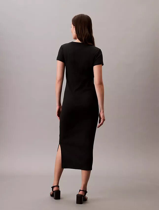 Raffiniertes Midi-Kleid aus Baumwolle Raffiniertes Midi-Kleid aus Baumwolle