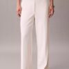 Reisehose aus Stretch-Crêpe Reisehose aus Stretch-Crêpe