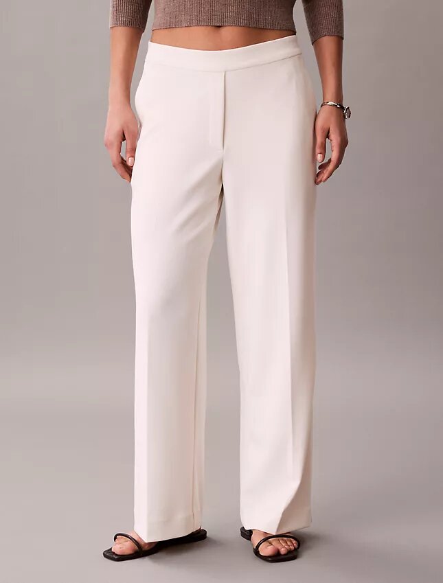 Reisehose aus Stretch-Crêpe Reisehose aus Stretch-Crêpe