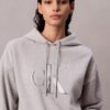 Relaxed-Hoodie mit Pailletten-Monogramm aus Fleece Relaxed-Hoodie mit Pailletten-Monogramm aus Fleece