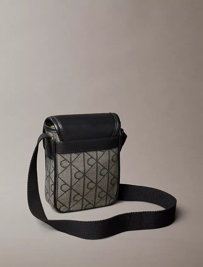 Reporter-Tasche mit Emblem-Jacquard Reporter-Tasche mit Emblem-Jacquard
