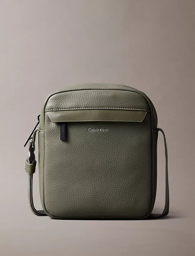 Reporter-Tasche mit genarter Oberfläche Reporter-Tasche mit genarter Oberfläche