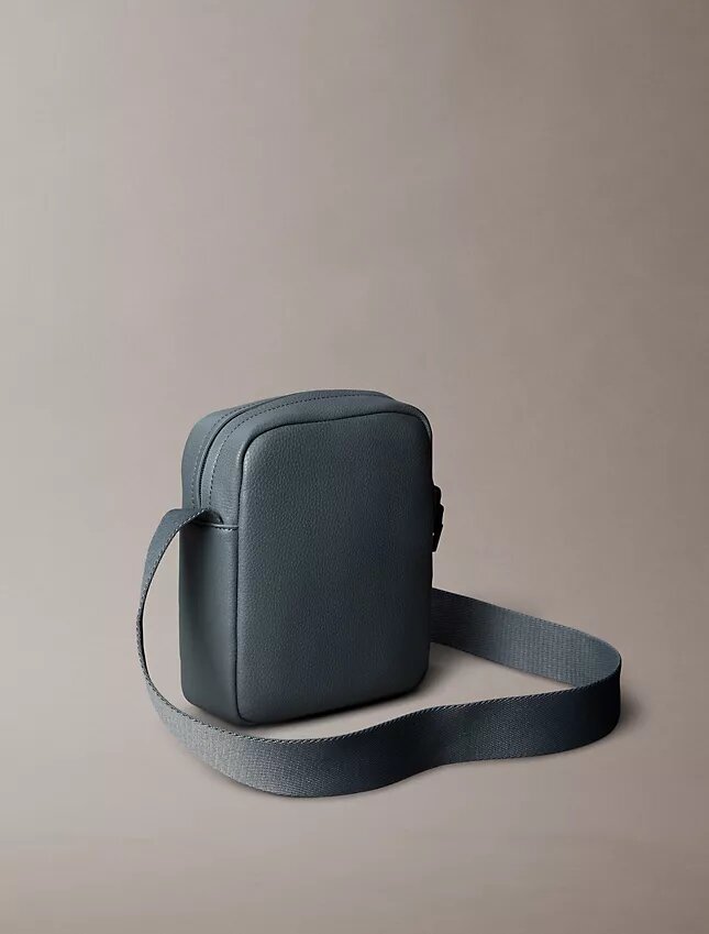 Reporter-Tasche mit genarter Oberfläche Reporter-Tasche mit genarter Oberfläche