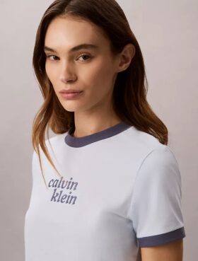 Ringer-T-Shirt mit Logo-Grafik