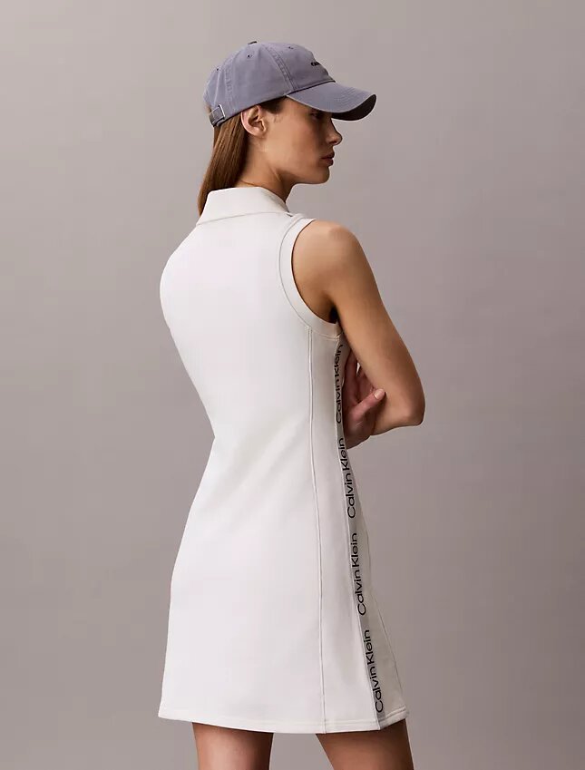 Ärmelloses Kleid aus French Terry mit 1/4-Reißverschluss Ärmelloses Kleid aus French Terry mit 1/4-Reißverschluss