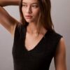 Ärmelloses Midi-Strickkleid Ärmelloses Midi-Strickkleid