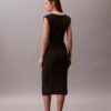 Ärmelloses Midi-Strickkleid Ärmelloses Midi-Strickkleid