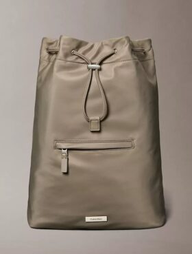 Rucksack aus mattem Nylon mit Kordelzug