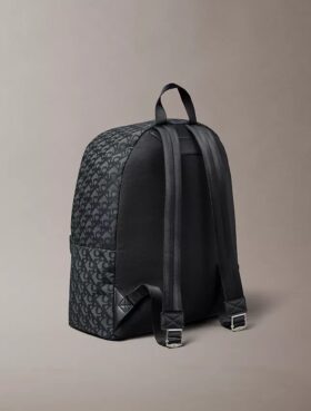 Rucksack mit durchgehendem Monogram-Logo Rucksack mit durchgehendem Monogram-Logo