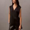 Satin-Bluse ohne Ärmel mit V-Ausschnitt